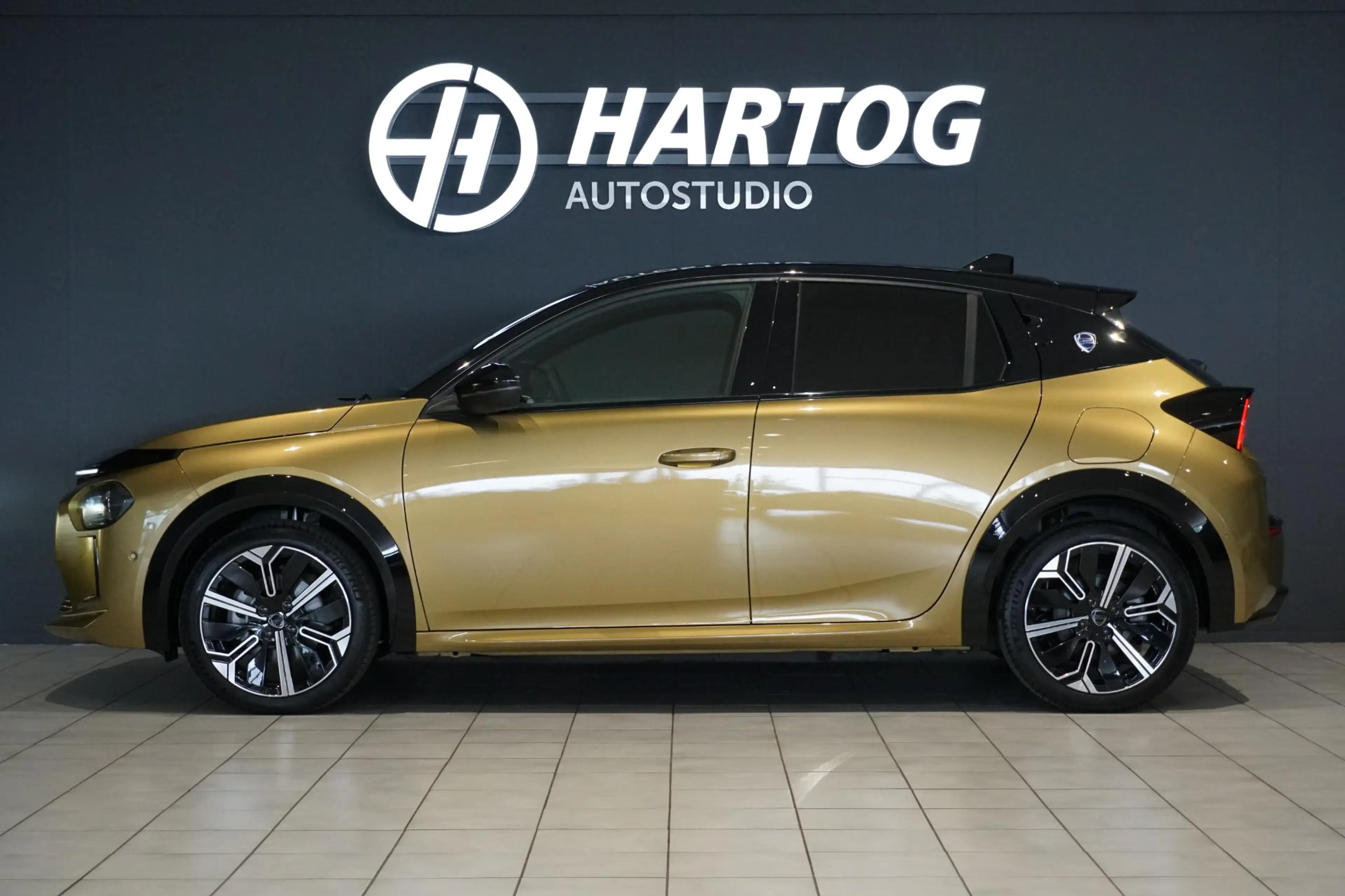 Lancia Ypsilon Edizione Limitata 51 kWh + 360° CAMERA / DODEHOEK — photo 6