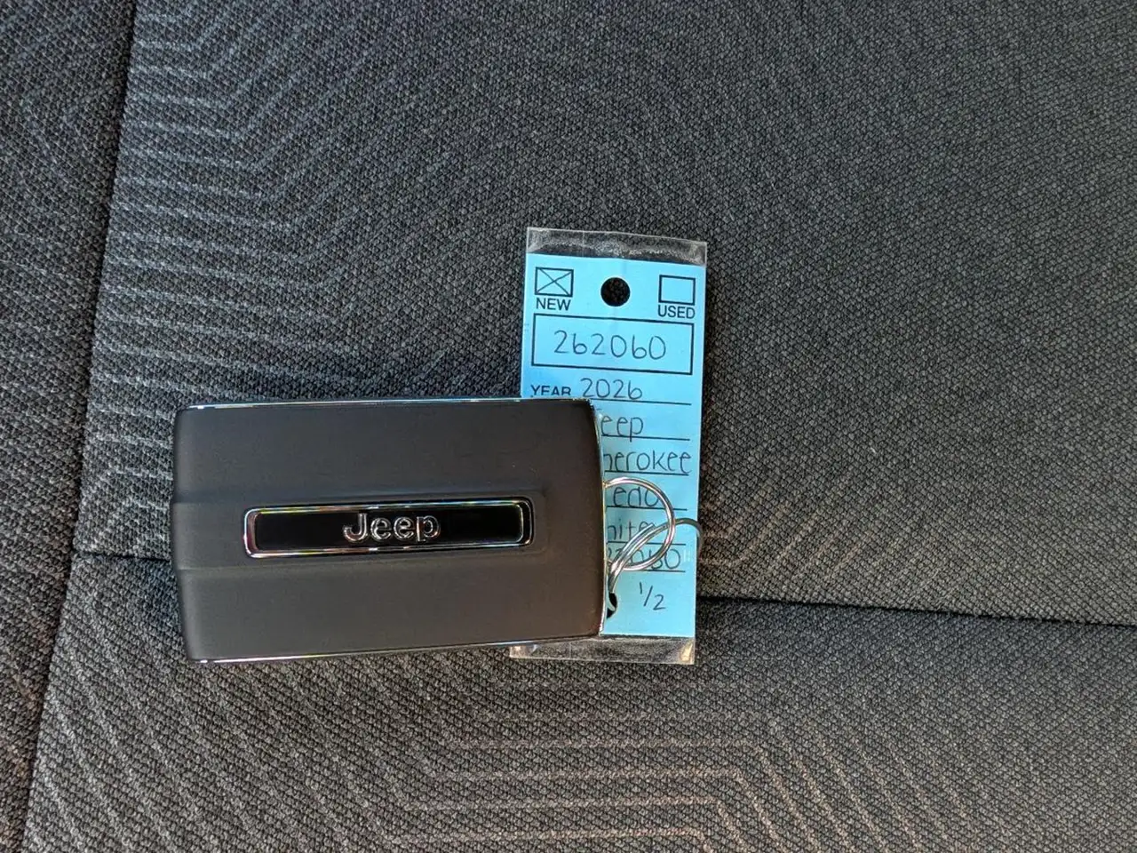 Jeep Cherokee снимка Jeep Cherokee