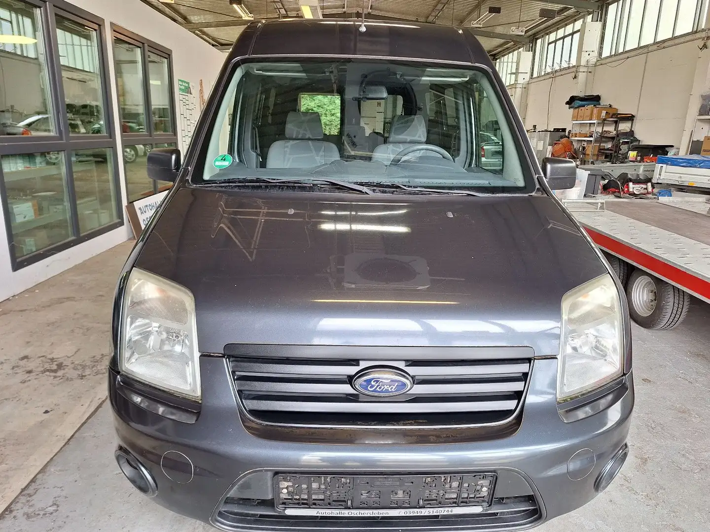 Ford Tourneo Connect 1.8D  aus 2.Hand Gri - 2