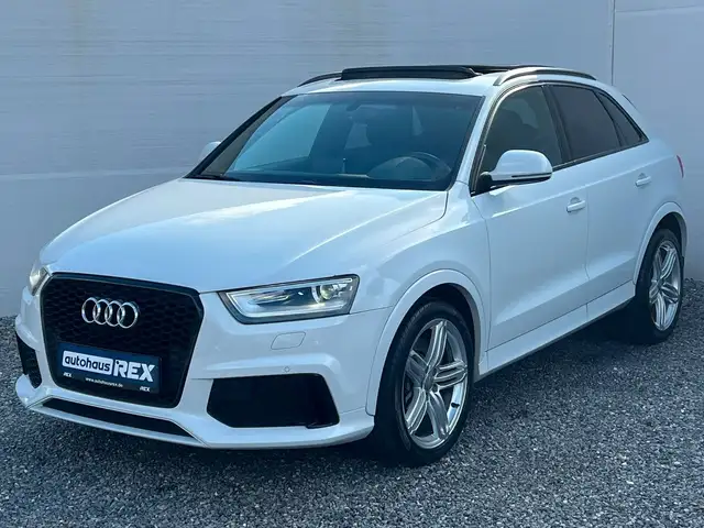 Audi RS Q3 RS Q3 2.5 TFSI quattro S-tronic PANO KEYLESS-GO