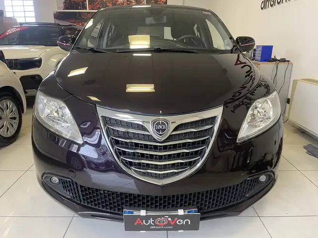 Lancia Ypsilon Ypsilon III 2011 0.9 t.air ecochic metano 80cv