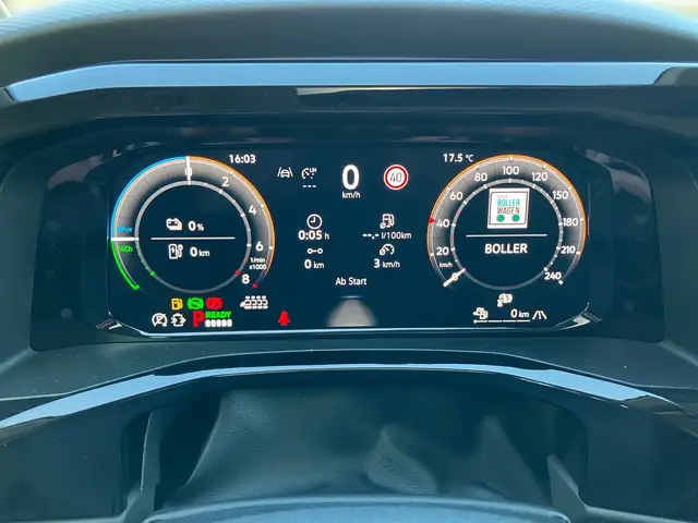 Volkswagen T7 Multivan Style eHybrid 4MOTION Ansicht 14