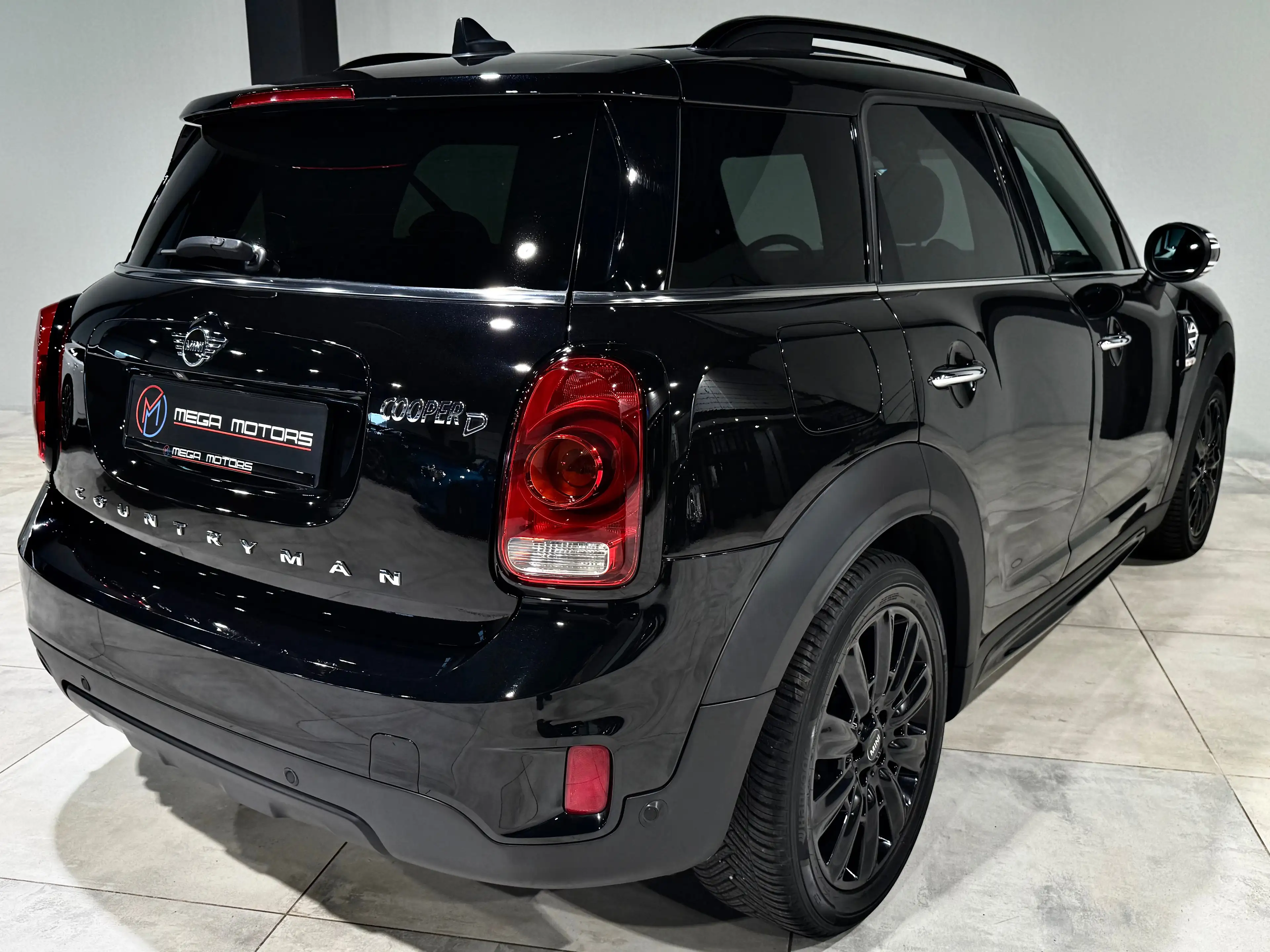 MINI Cooper D Countryman 136CV B.AUTO H&K CAMERA CUiR PANO LED NAVi CARPLAY — photo 4