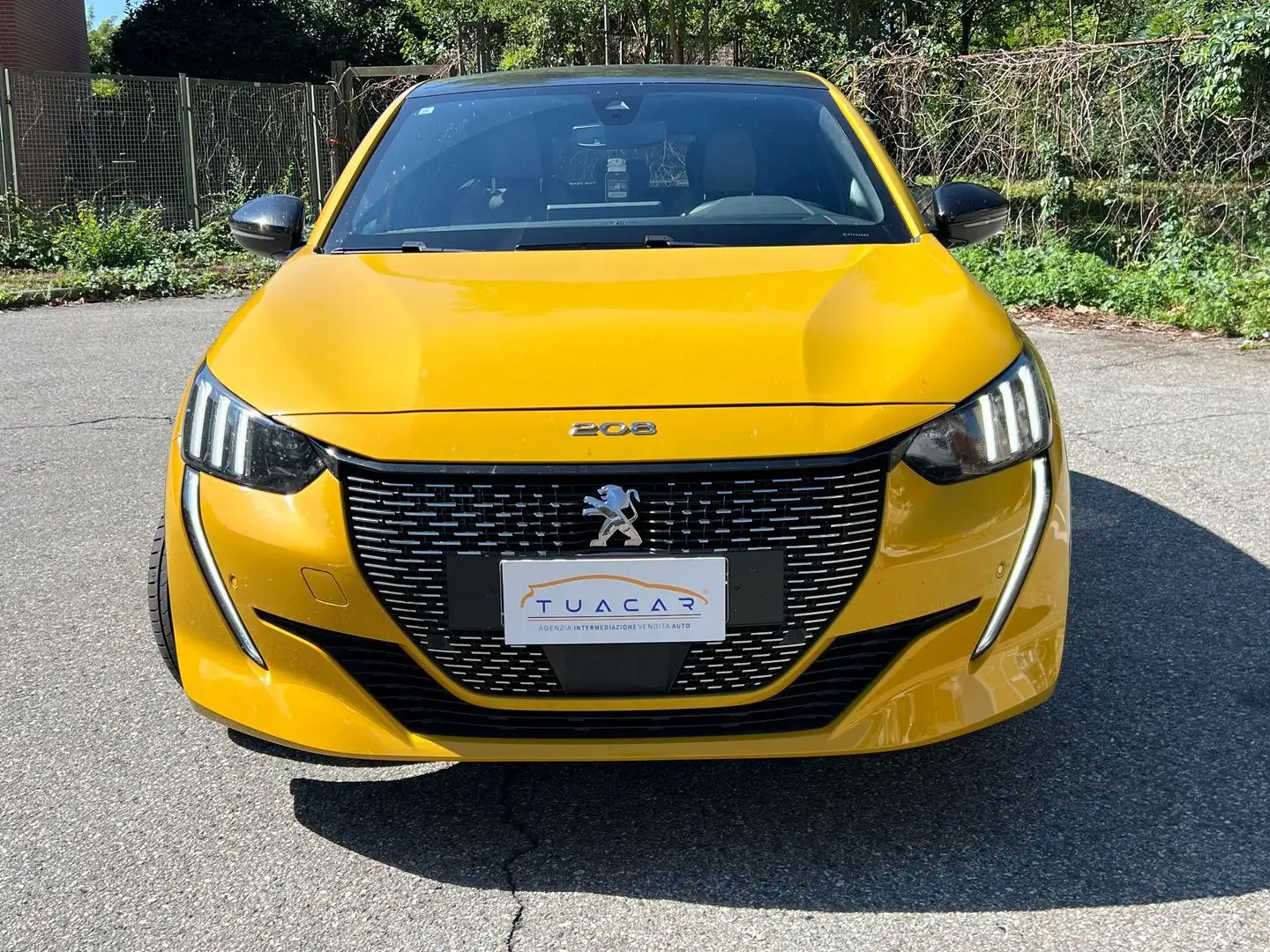 Peugeot 208 GT Pack 1.2 PureTech 100 Or - 2