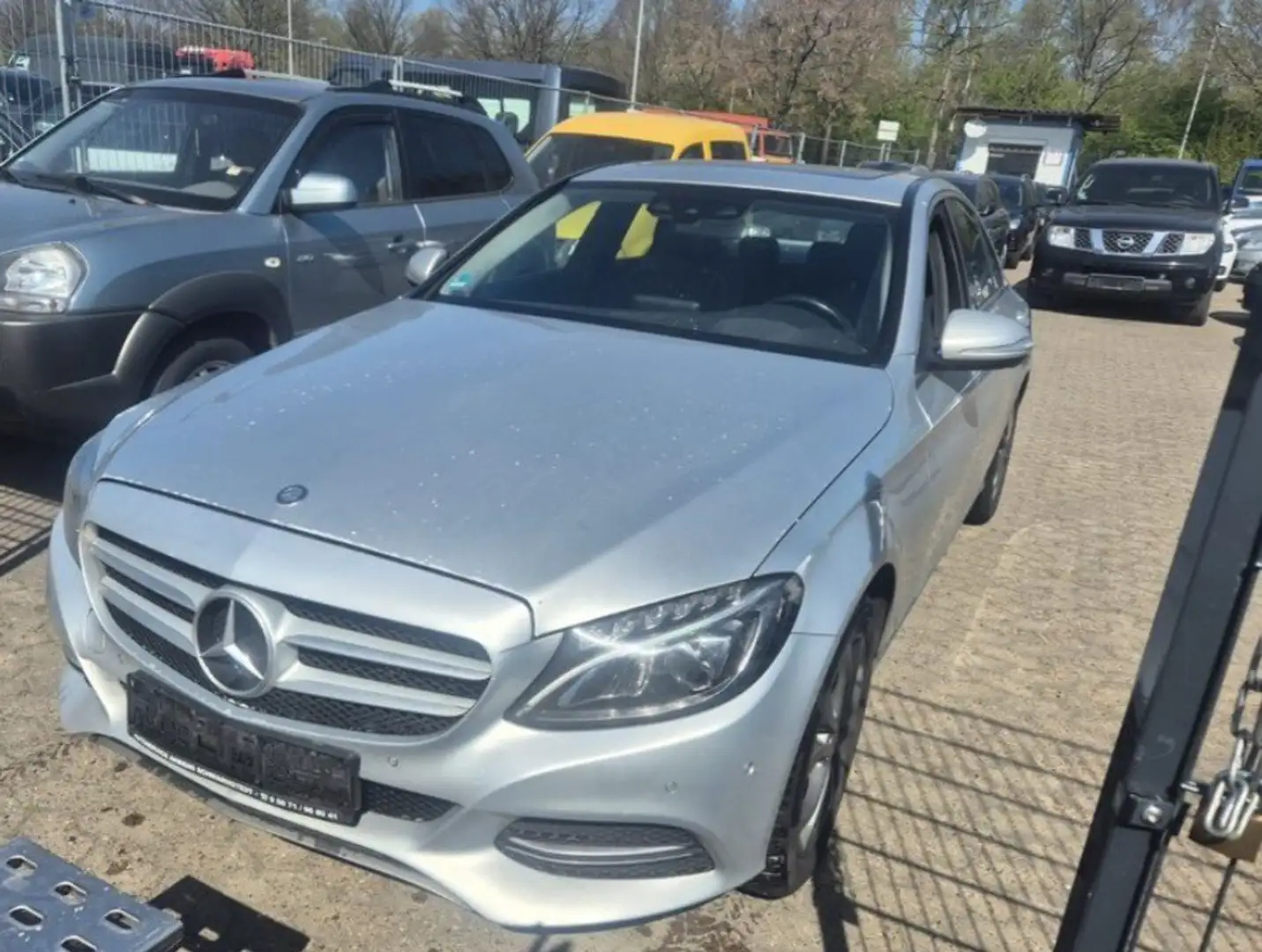 Mercedes-Benz 220 bluetec - 1