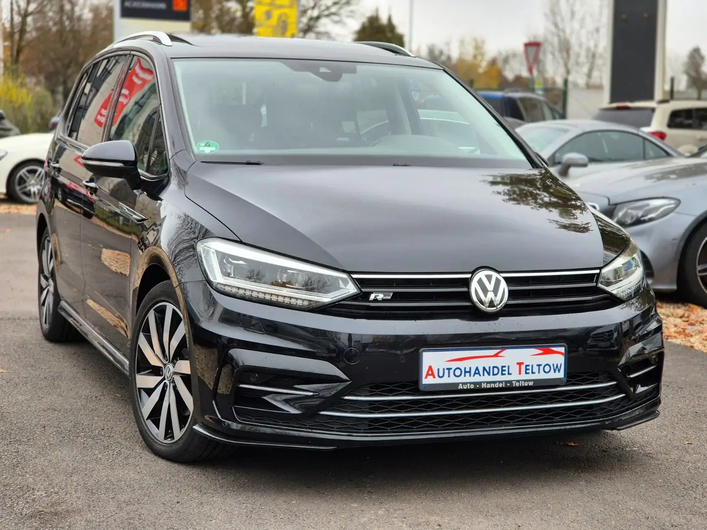 Volkswagen Touran 1.6 TDI DSG Join R Line 7-Sitzer/AHK/Pano Schwarz - 2