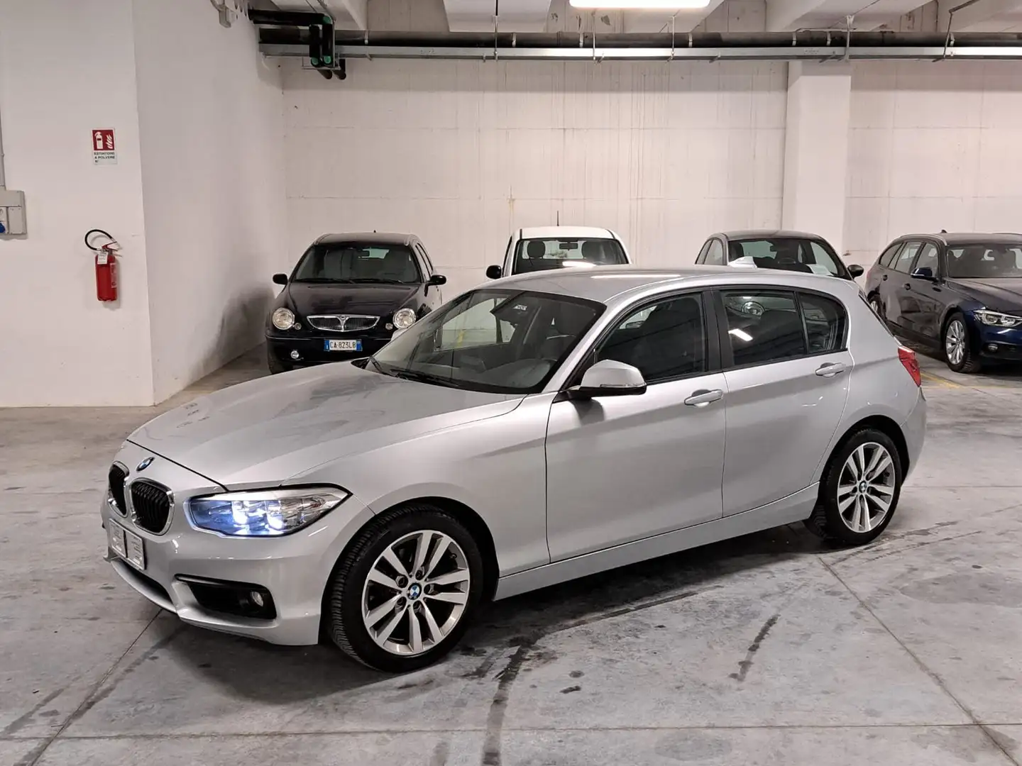 BMW 116 d 1496 c.c. 116CV Advantage 5 Porte Steptronic Argento - 1