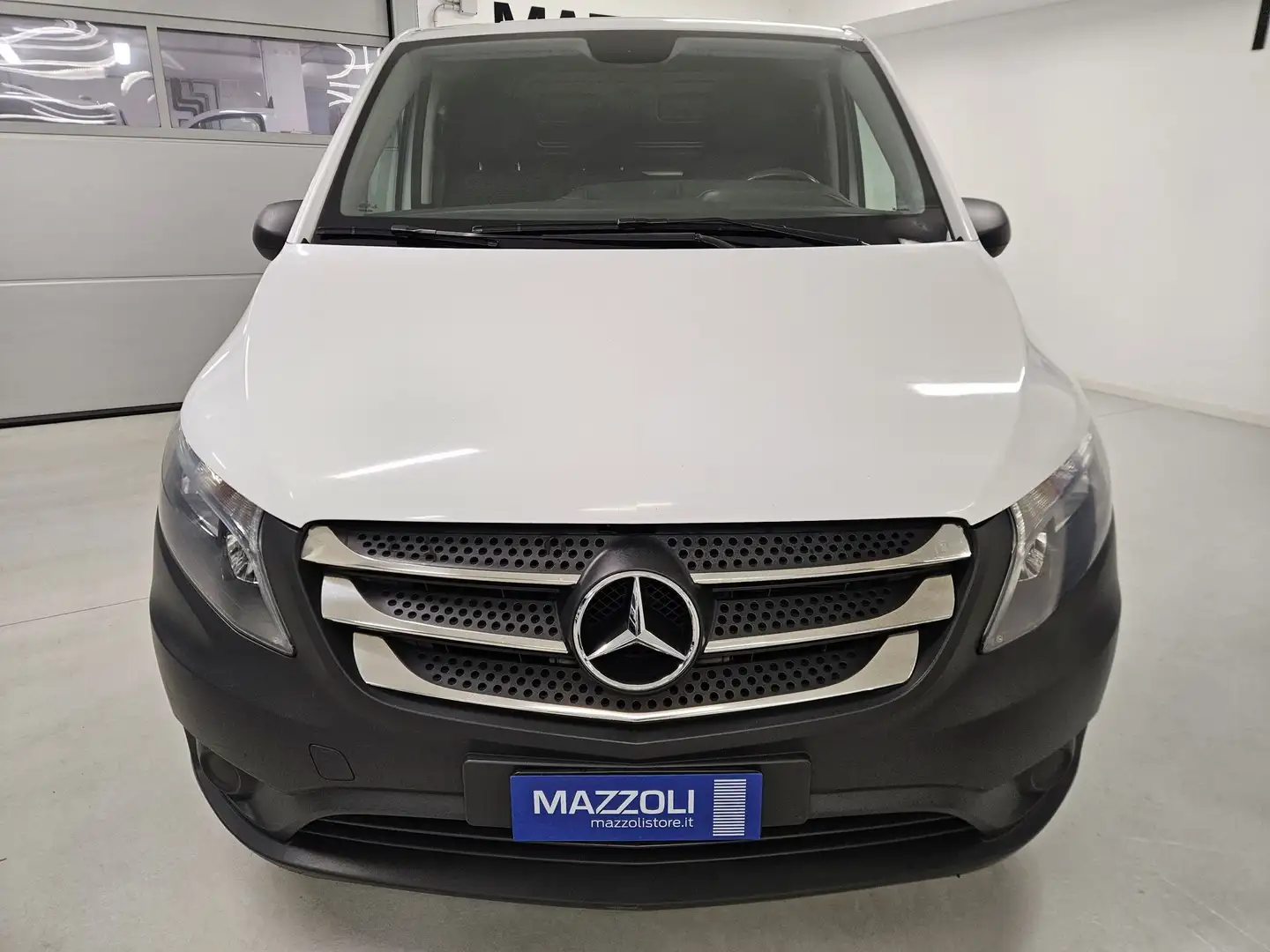 Mercedes-Benz Vito 1.7 114 CDI PL Furgone Extra-Long Blanc - 2