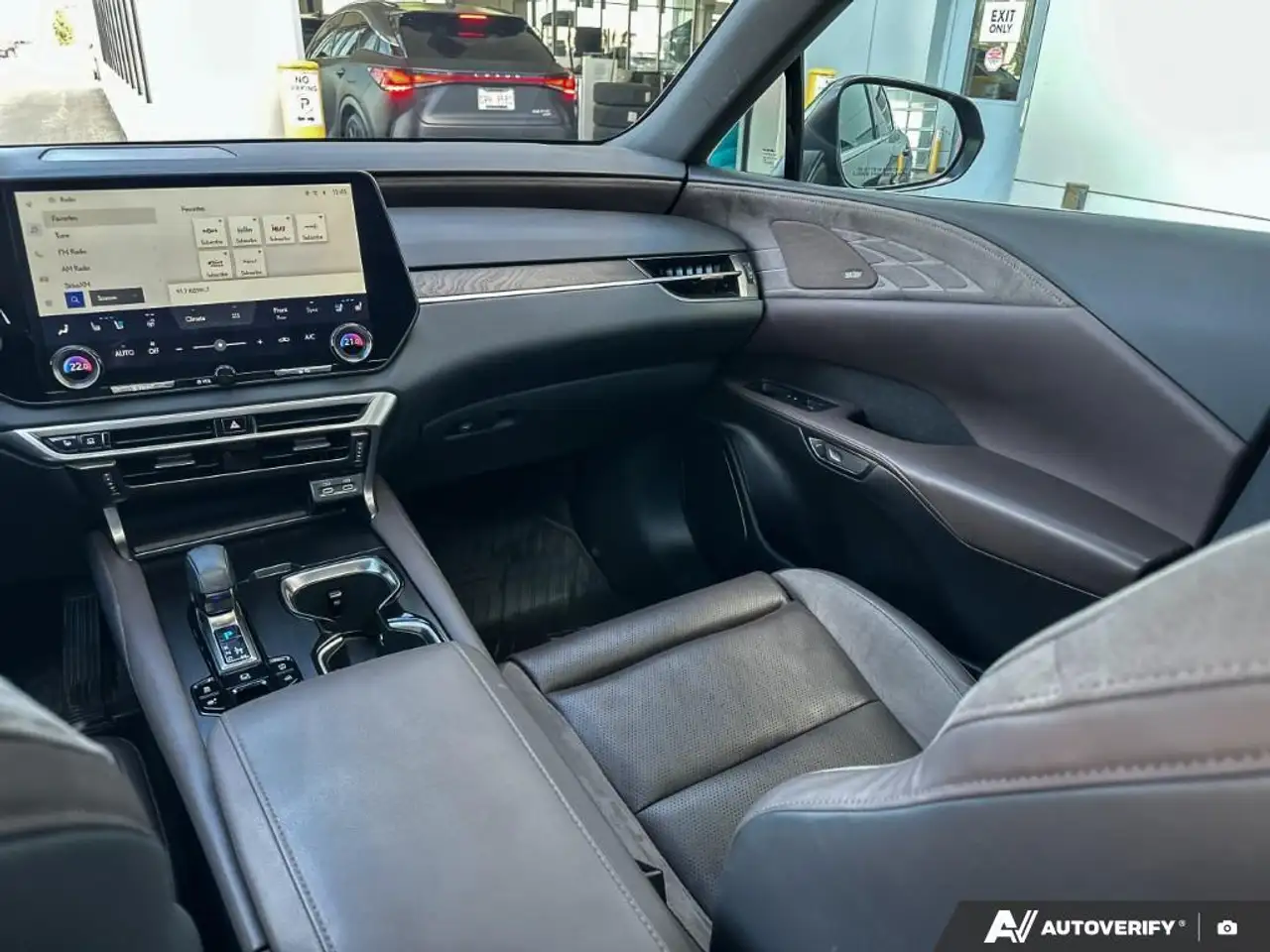Lexus RX photo Lexus RX