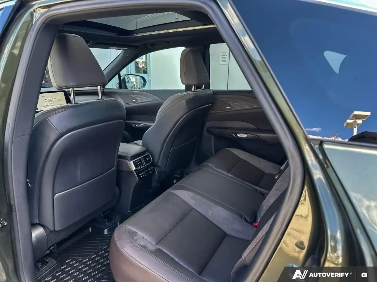 Lexus RX photo Lexus RX