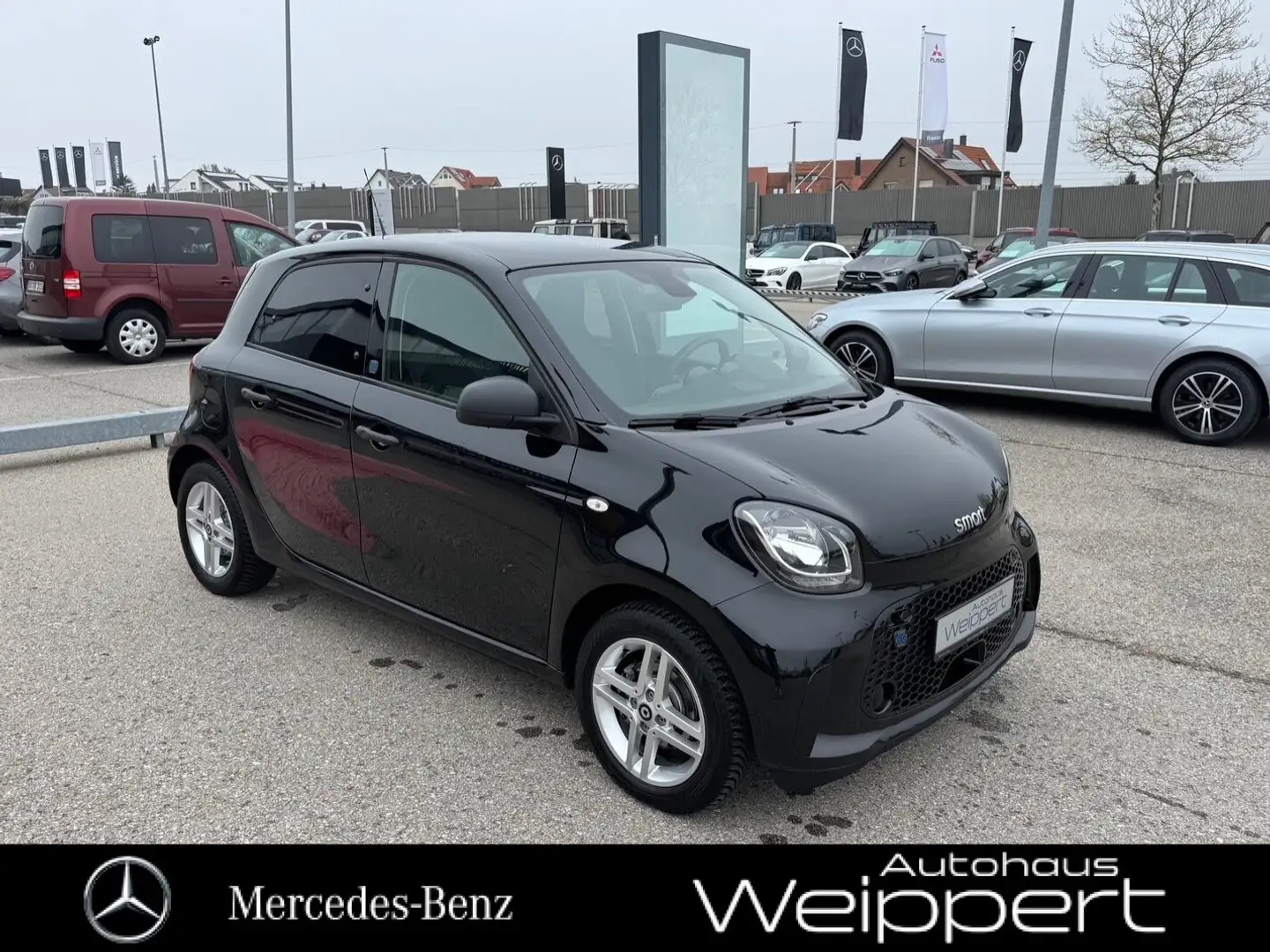 smart forFour EQ forfour NAVI 22 kW-BOARDLADER PANO KAM 4xSZHZ Nero - 2