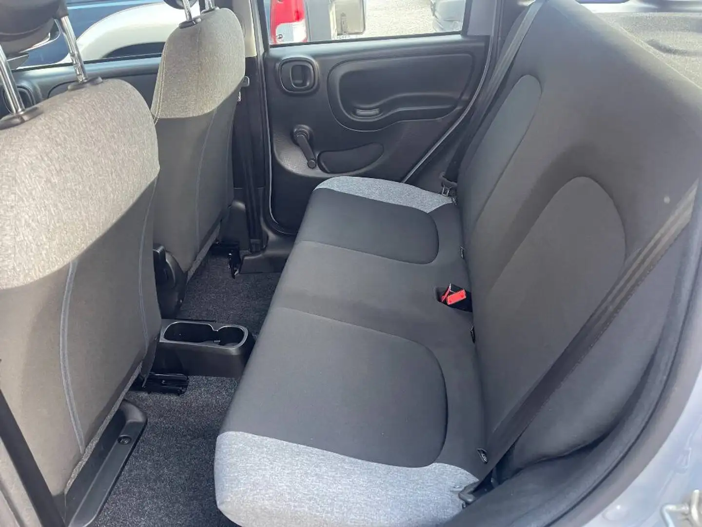 Fiat Panda 1.0 firefly hybrid s&s 70cv Grau - 2