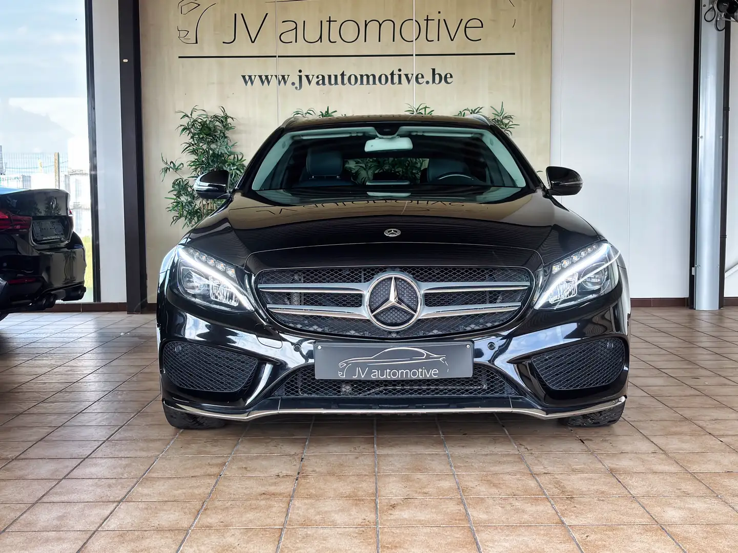 Mercedes-Benz C 180 d * AMG * LEDER * CAMERA * NAVI * ZETELVERW * Czarny - 2