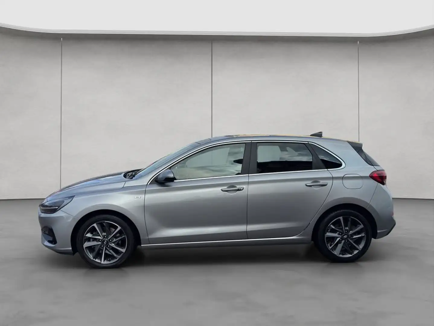 Hyundai i30 1.5 T-GDI 48V-Hybrid DCT Prime Silber - 2