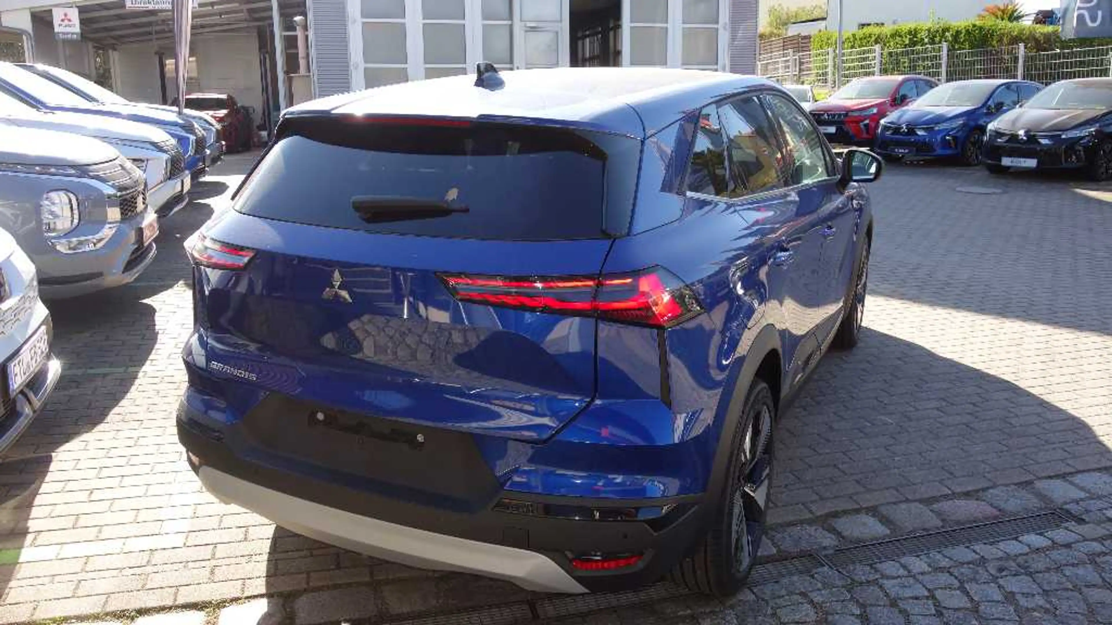 Mitsubishi Grandis Diamant Plus 1.3 T-Benziner Sitzheizung — photo 3