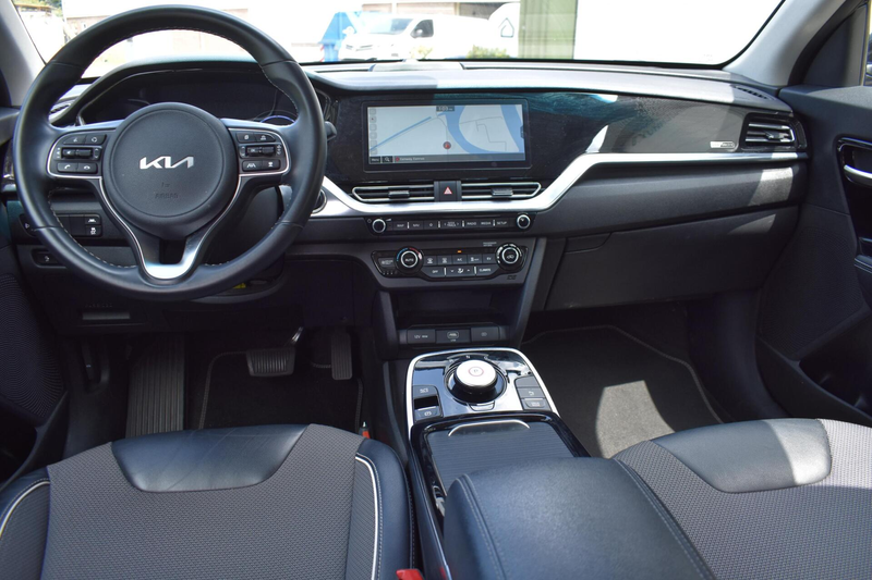 Kia e-Niro DynamicLine 64 kWh | 100% SOH | 3-Fase | Stoelverw — photo 11
