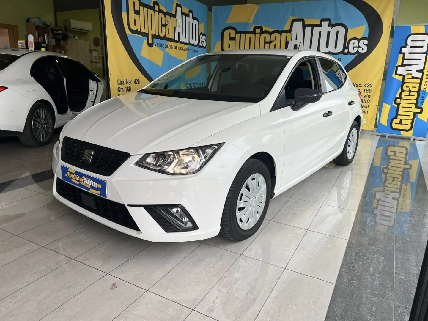 SEAT Ibiza 1.6TDI CR S&S Reference Plus 80 Blanco - 2