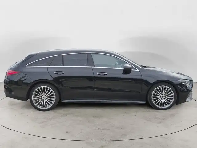 Mercedes-Benz Cla Class view 5