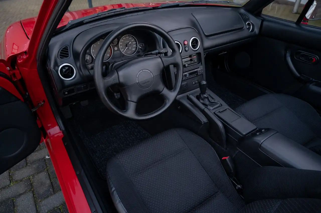 Mazda MX-5 1.6i, foto 6