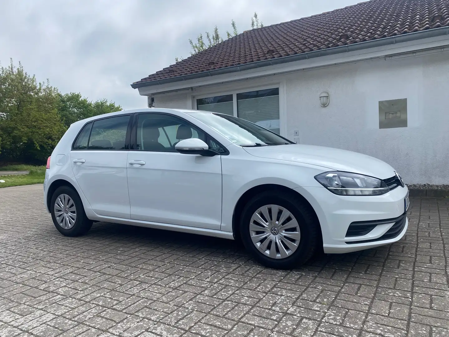 Volkswagen Golf Trendline BMT/Start-Stopp Weiß - 2