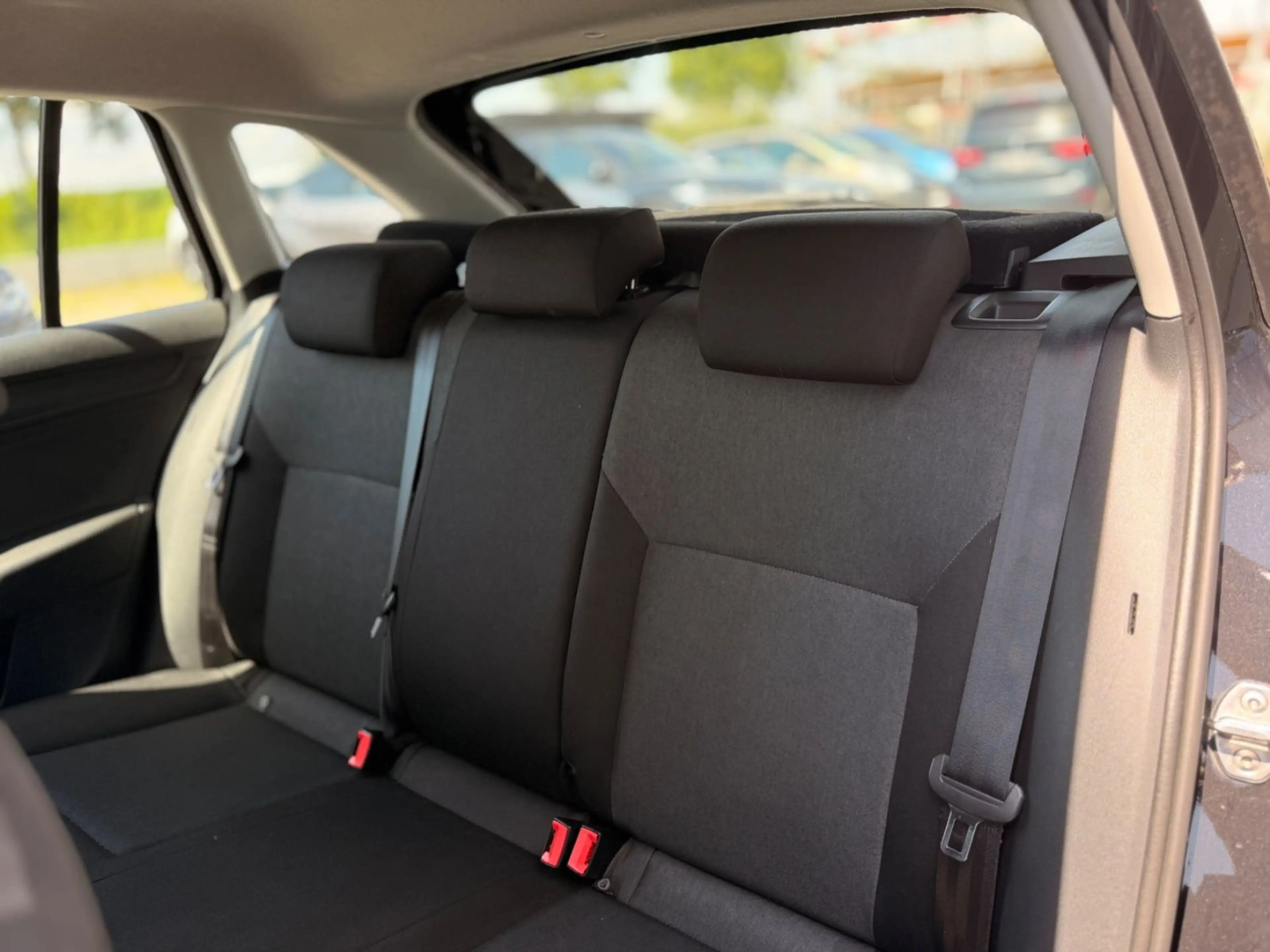 Skoda Rapid/Spaceback Spaceback 1.0 TSI Klima Tüv NEU — photo 11