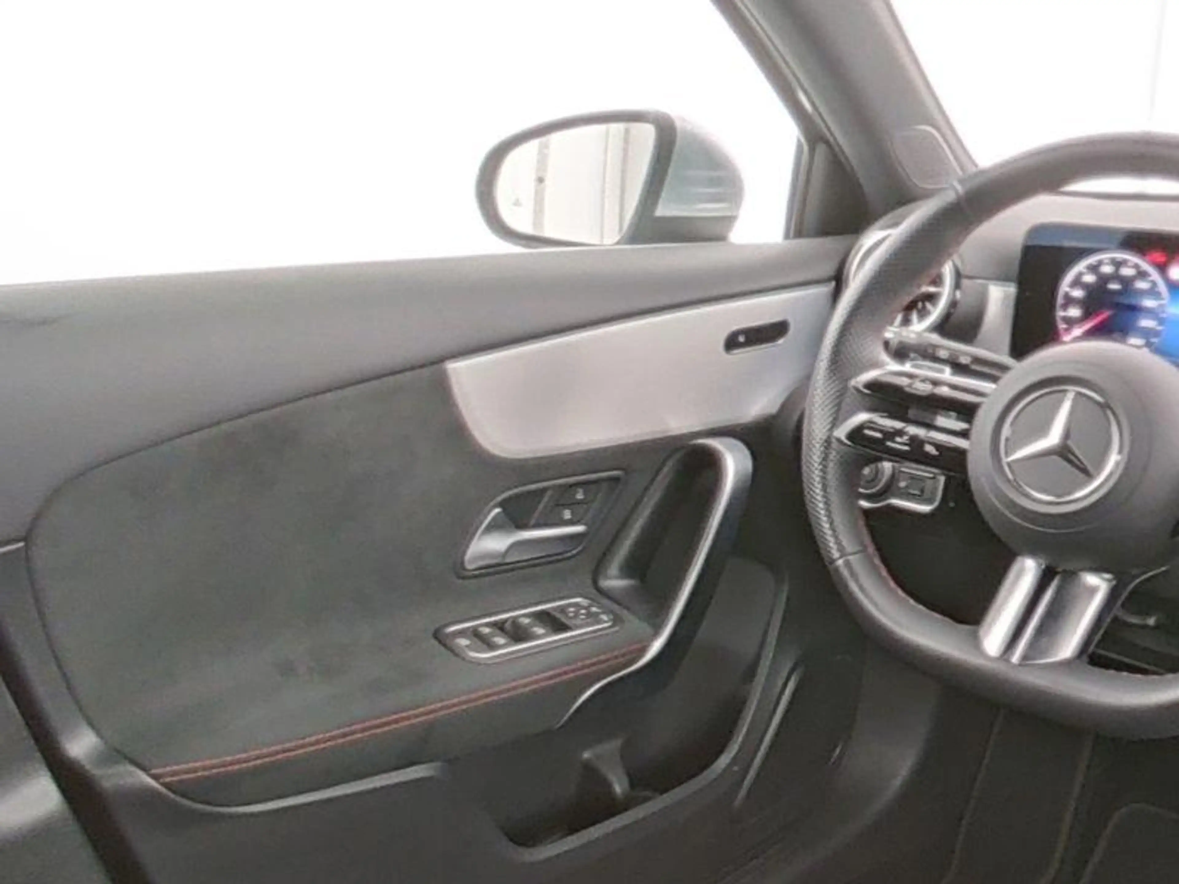 Mercedes-Benz A 200 Hatchback AMG Line | Smartphone Integratie | Verwa — photo 8