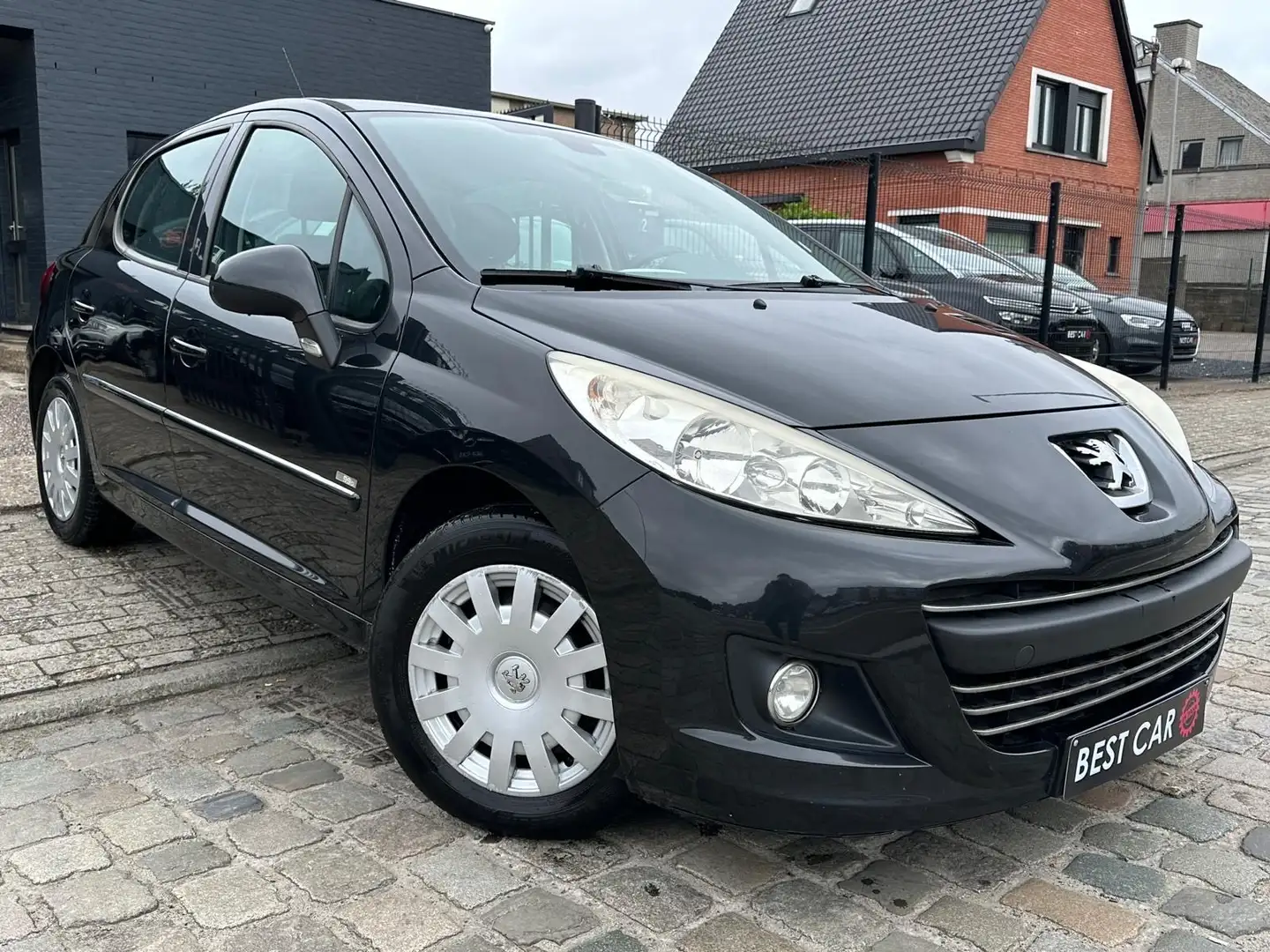 Peugeot 207 1.6 HDi 99G * Airco Negro - 2
