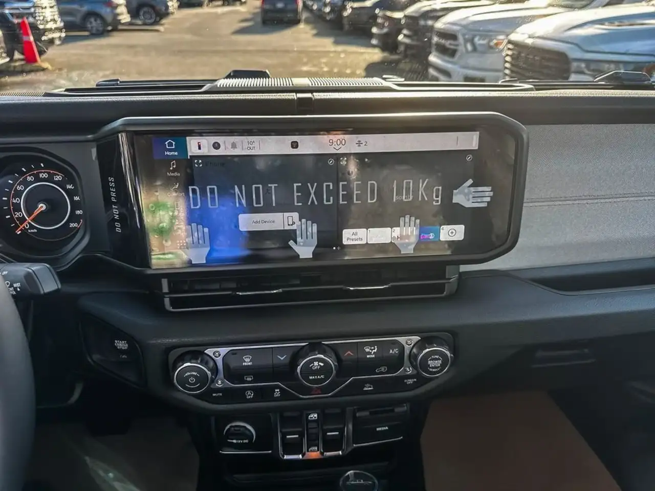 Jeep Gladiator снимка Jeep Gladiator
