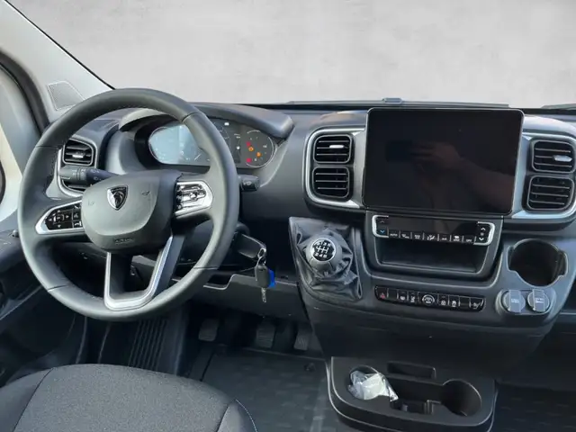 Peugeot Boxer Kastenwagen 33 L3H2 140 6-Gang Ansicht 14