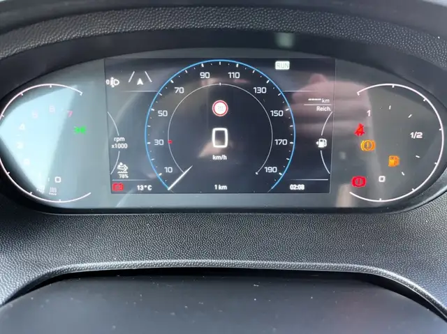 Peugeot Boxer Kastenwagen 33 L3H2 140 6-Gang Ansicht 11