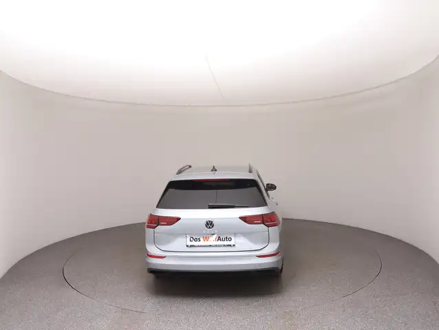 Volkswagen Golf view 6