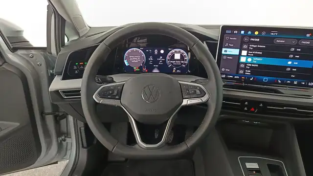 Volkswagen Golf view 14