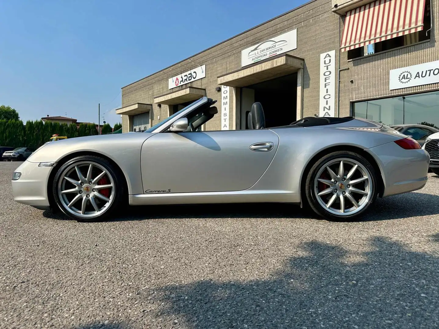 Porsche 911 Carrera S Cabriolet Argento - 2