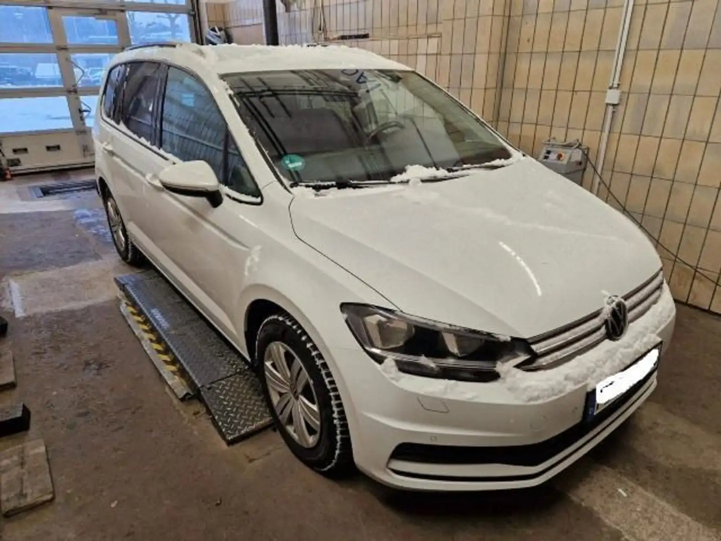 Volkswagen Touran Comfortline 1.5 TSI AHK/Nav/Kam/ACC/AppCo Weiß - 2