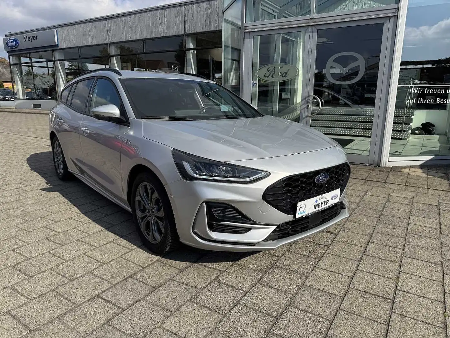 Ford Focus Turnier 1.0 EcoBoost ST-LINE X Argent - 1