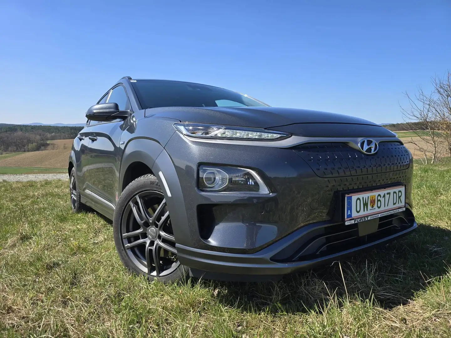 Hyundai KONA Kona Elektro 64kWh Level 5 Level 5 Grau - 1