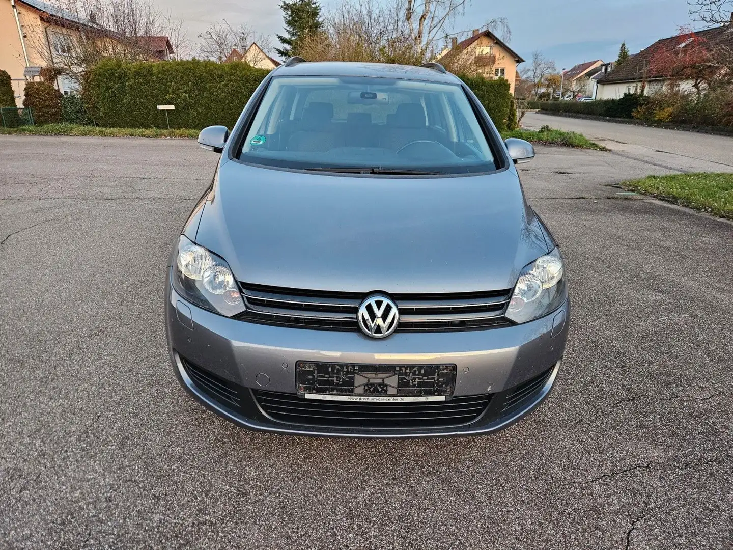 Volkswagen Golf Plus VI Comfortline Euro5 Klima Servo AHK Grau - 2