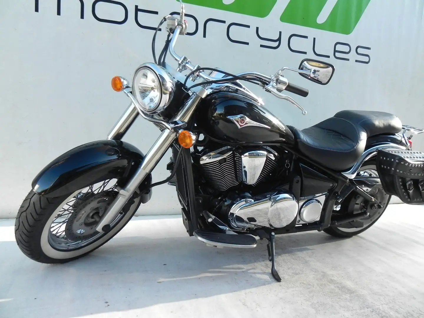 Kawasaki VN 900 Classic Schwarz - 2