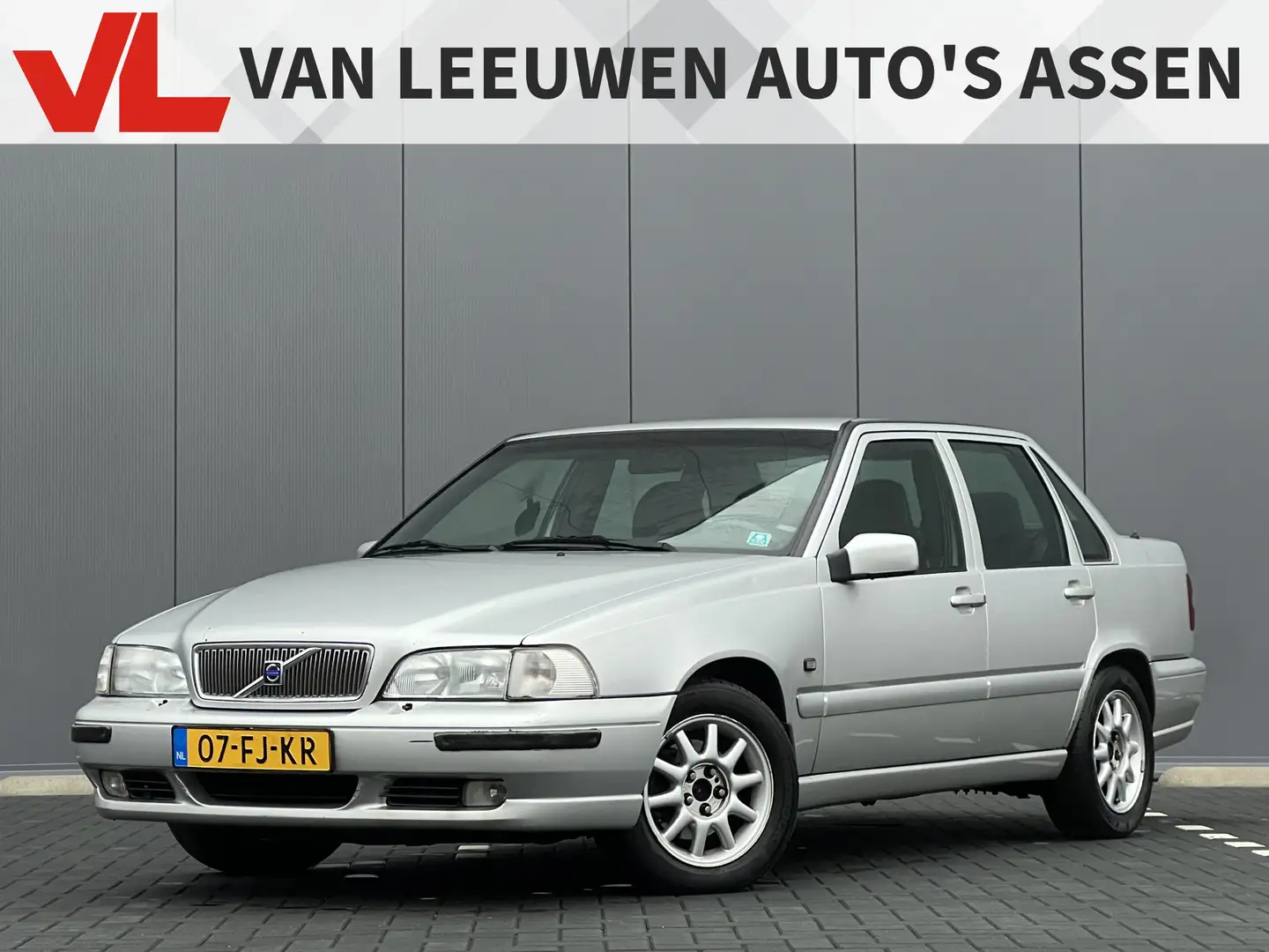 Volvo S70 2.5 D Europa | Nieuw binnen | Inruilkoopje | Airco Gris - 1