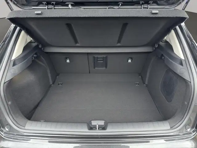 Kia K4 view 7