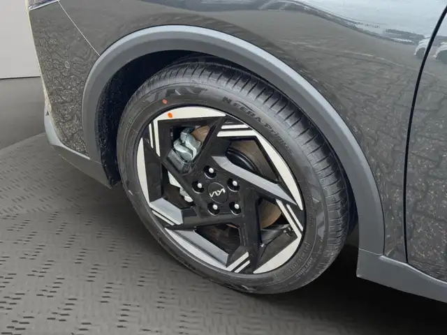 Kia K4 view 8