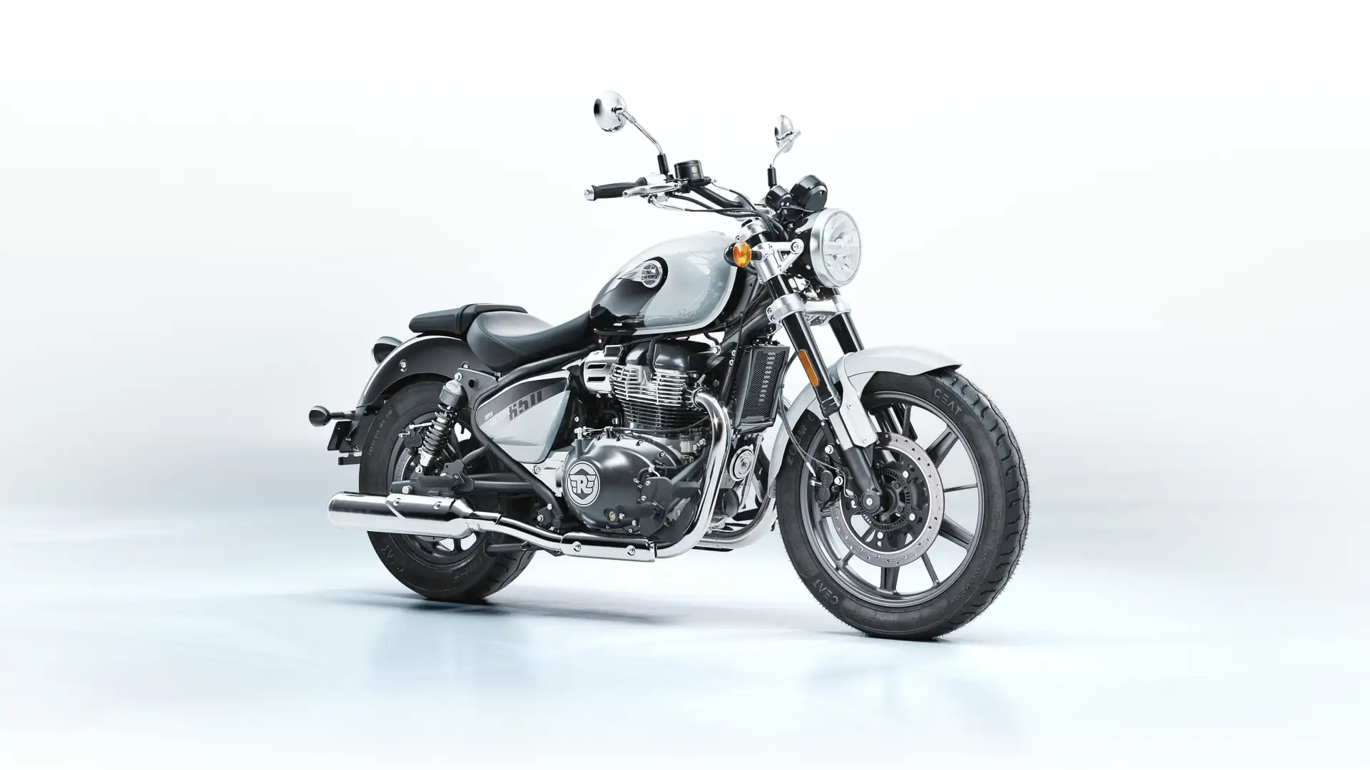 Royal Enfield Super Meteor 650 - 2