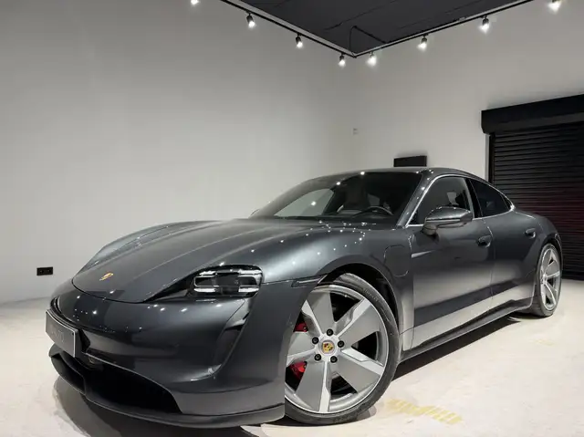 Porsche Taycan 4S 93.4 kWh BATTERIE PLUS/26.500KM//TOIT PANO/BOSE
