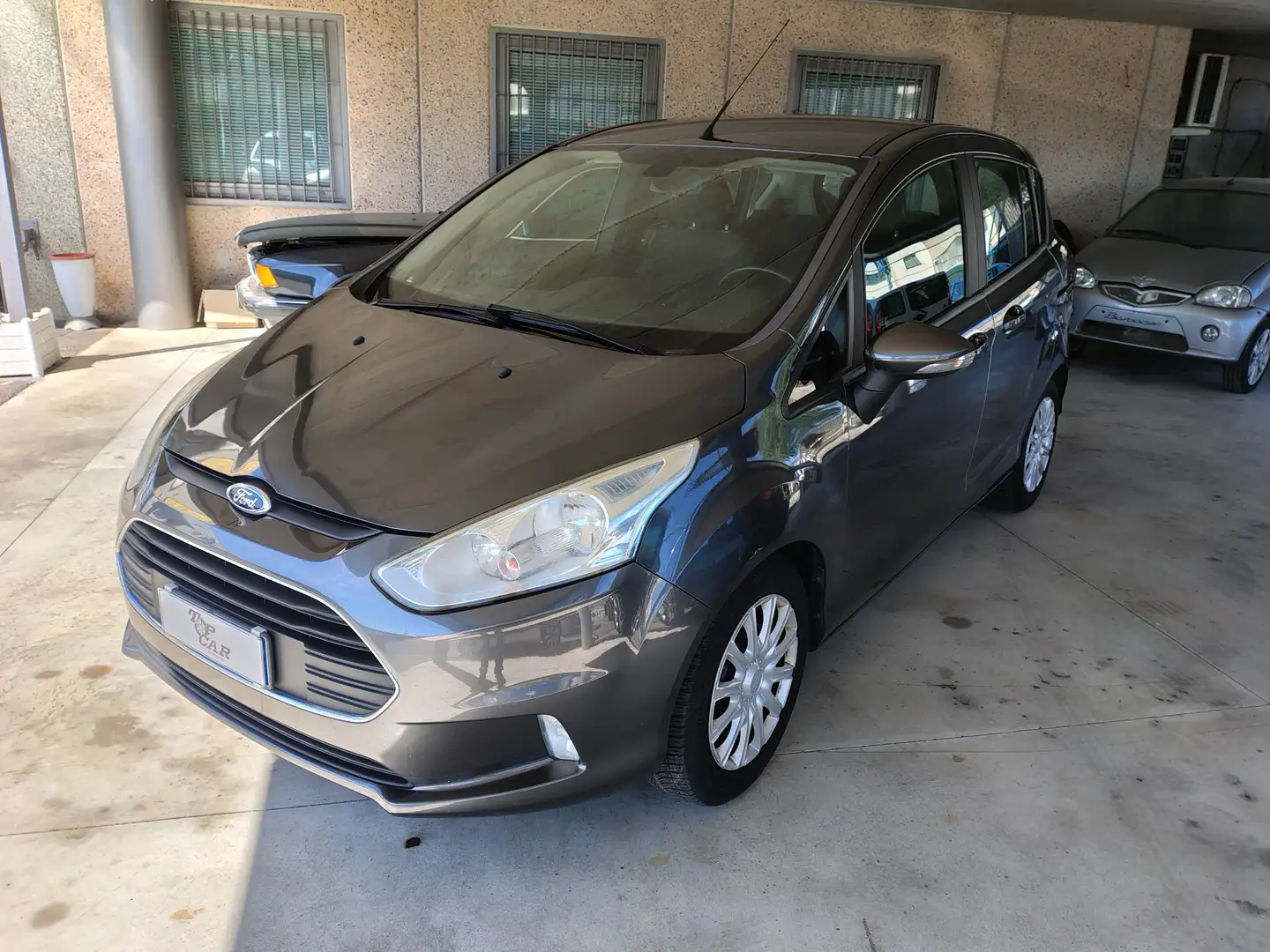 Ford B-Max B-Max 1.6 Plus 105cv powershift E6 Grau - 1