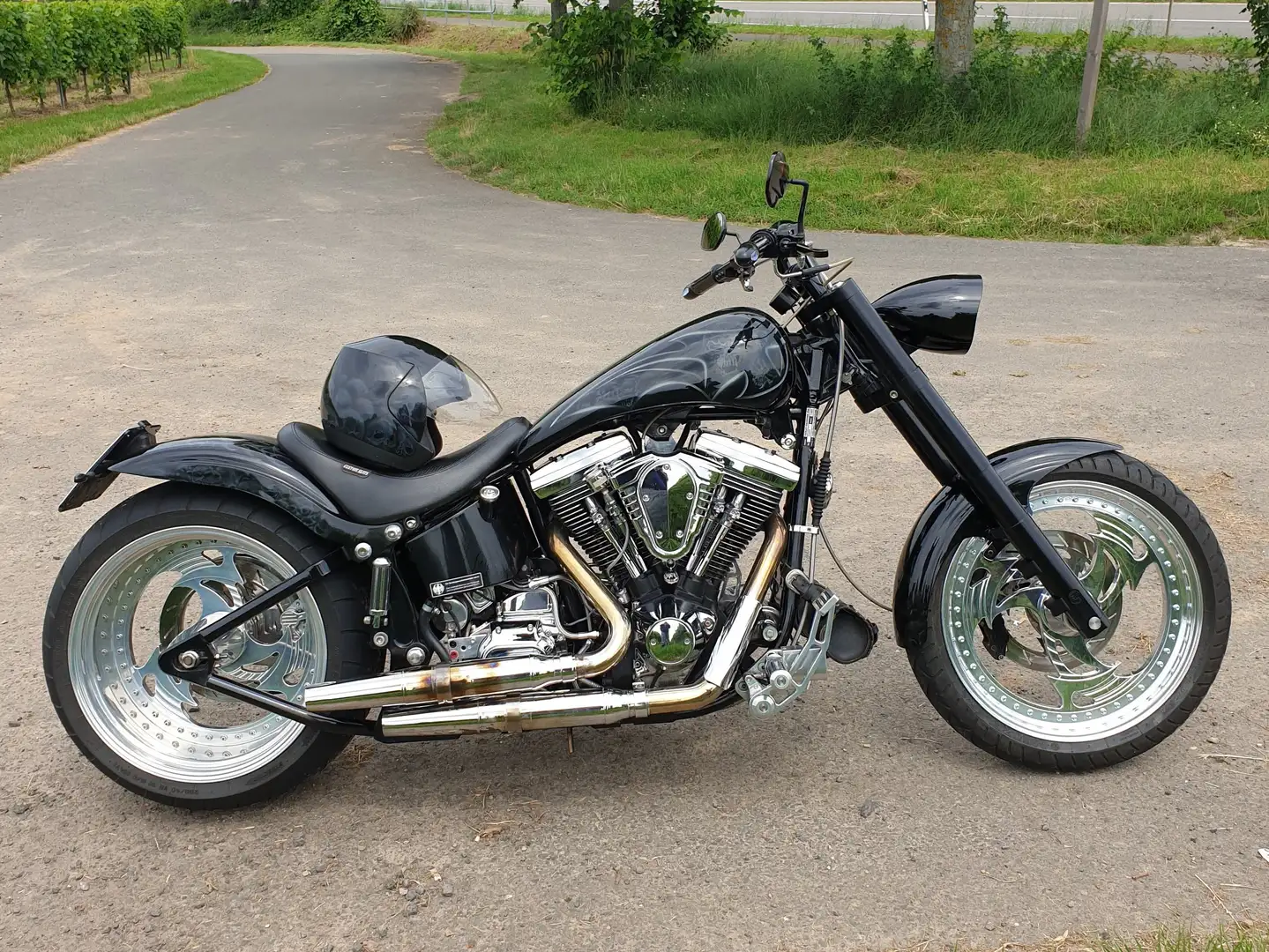 Harley-Davidson Softail FXST Schwarz - 1