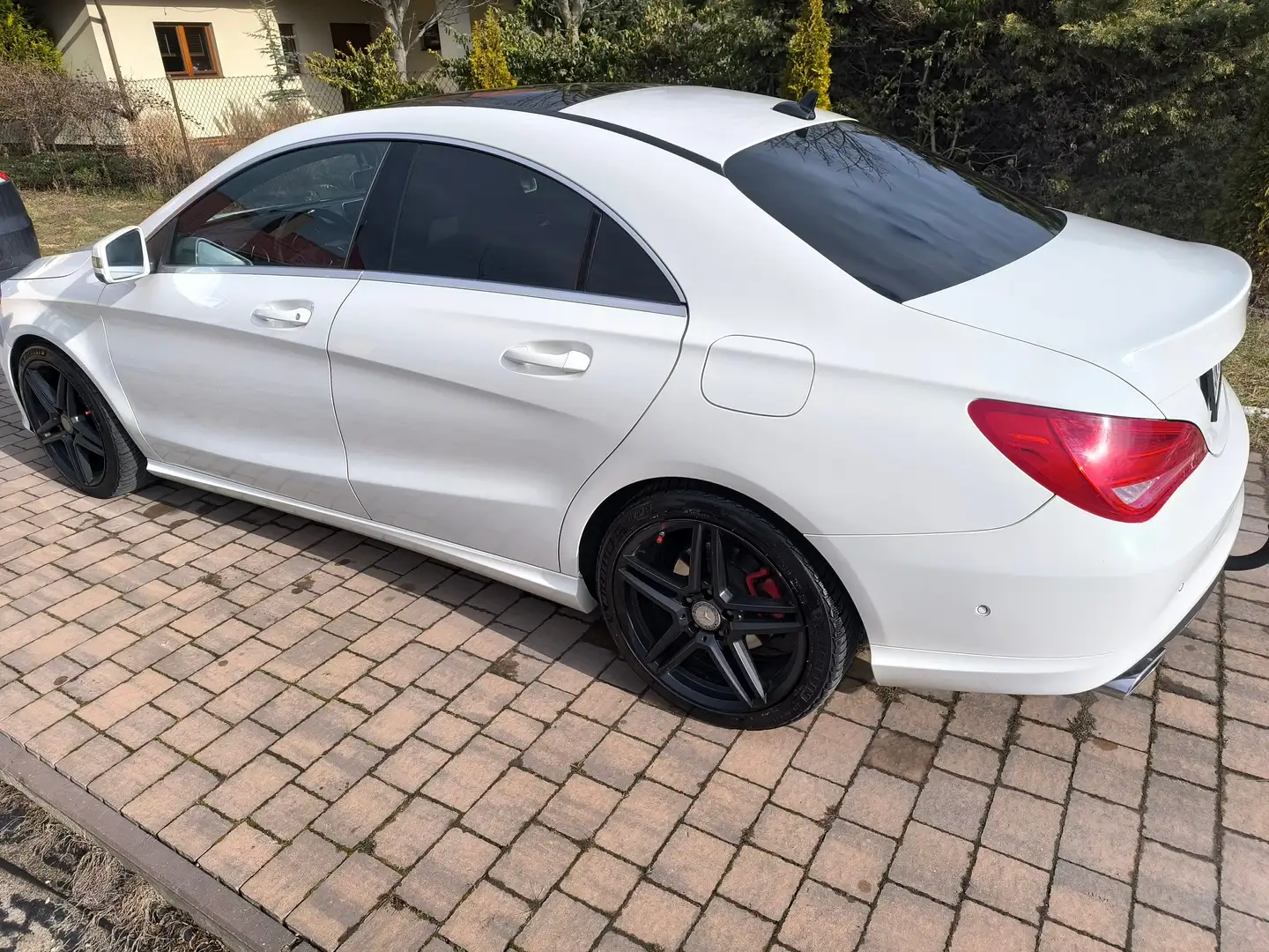 Mercedes-Benz CLA 250 CLA 250 7G-DCT•211 PS•unfallfrei• Blanc - 2