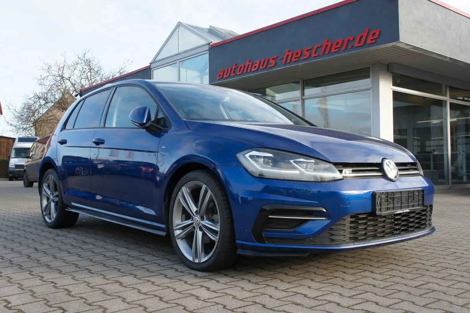 Volkswagen Golf VII 1.0 TSI Join *R-LINE*LED*NAVI*PDC* Blau - 2