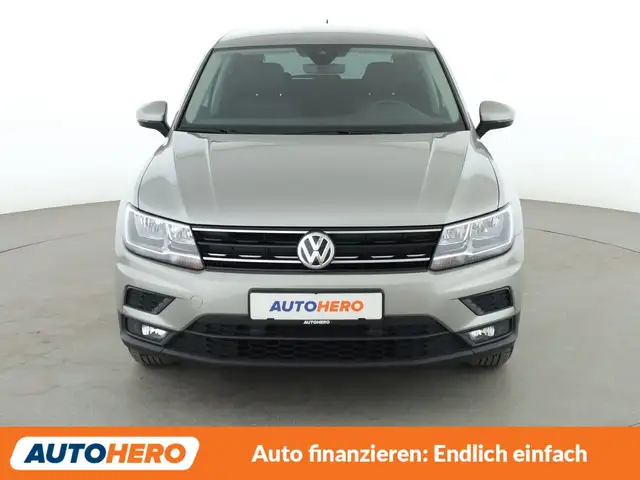 Volkswagen Tiguan view 9