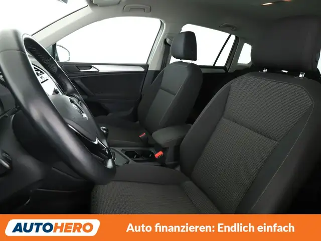Volkswagen Tiguan view 10