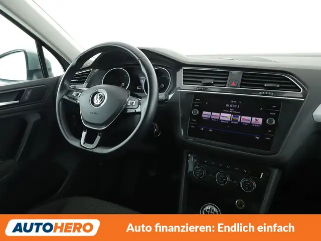 Volkswagen Tiguan view 13